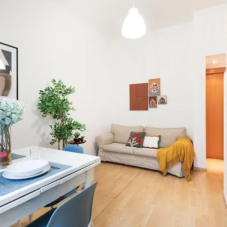Easylife - Rilassati Nel Calore Di Un Confortevole Trilocale Nel Cuore Di Porta Venezia شقة *