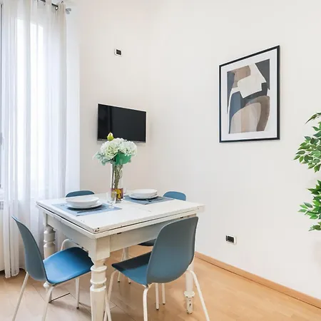 Easylife - Rilassati Nel Calore Di Un Confortevole Trilocale Nel Cuore Di Porta Venezia شقة *